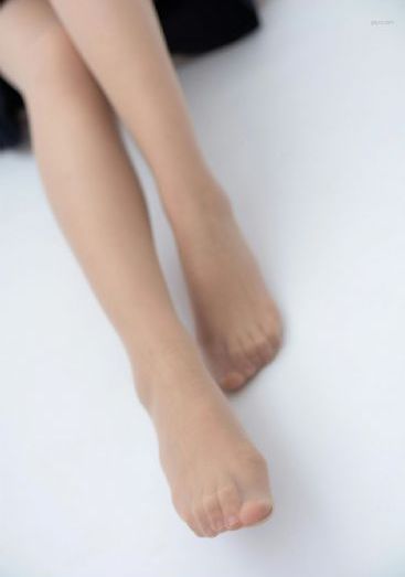 一个免费采集欧美舔薄丝美足视频_1080在线观看视频