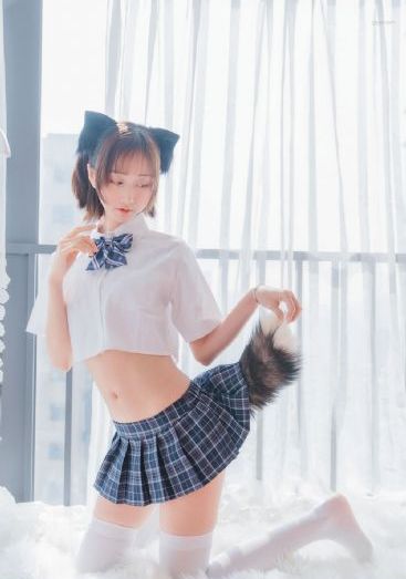 欧美大牌连衣裙_蓝光在线观看完整版